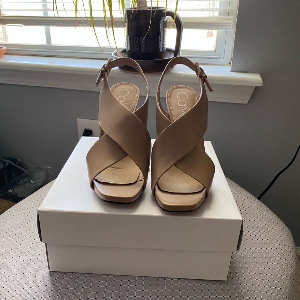 Tan Women's Sandals
